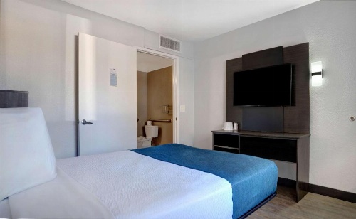 Motel 6-Bakersfield, CA - South image 11