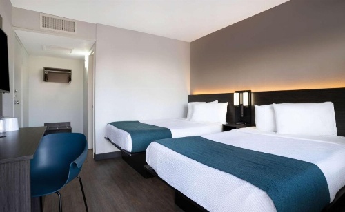 Motel 6-Bakersfield, CA - South image 19
