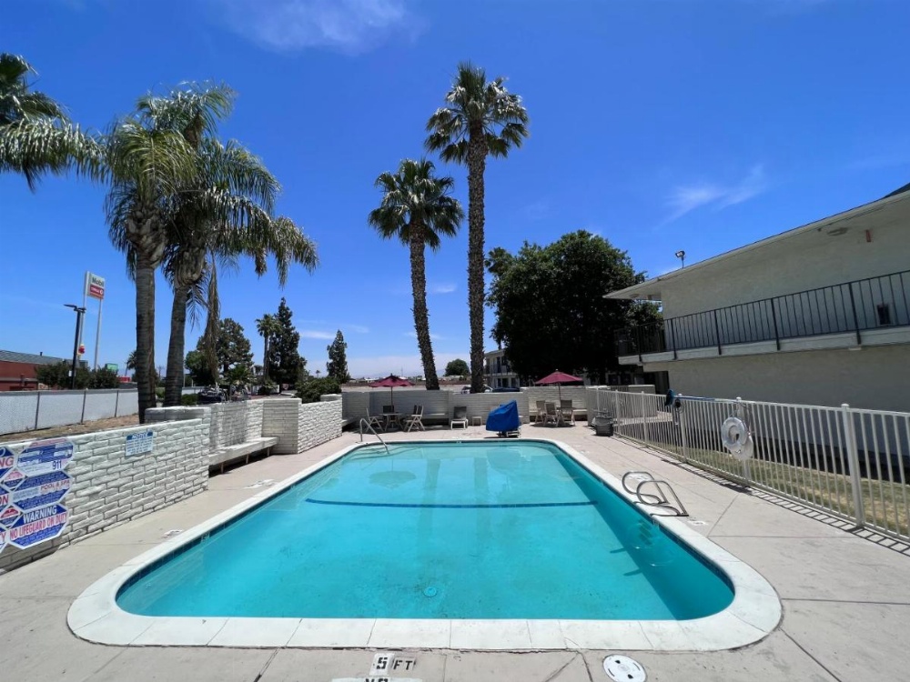 Motel 6-Bakersfield, CA - South Image 24