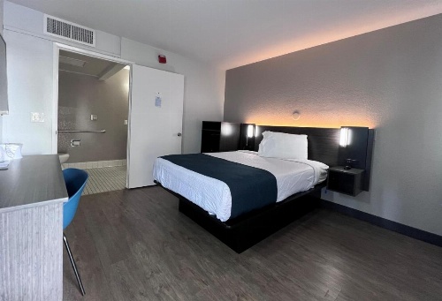 Motel 6-Bakersfield, CA - South image 30