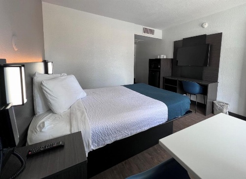 Motel 6-Bakersfield, CA - South image 32