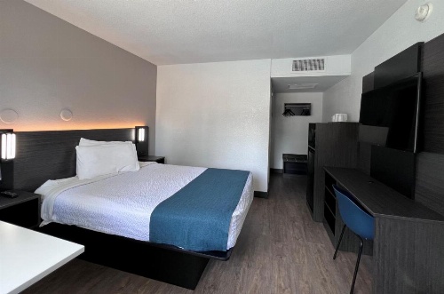 Motel 6-Bakersfield, CA - South image 33